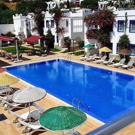 Paradise Apart Hotel Bitez Eksteriør billede