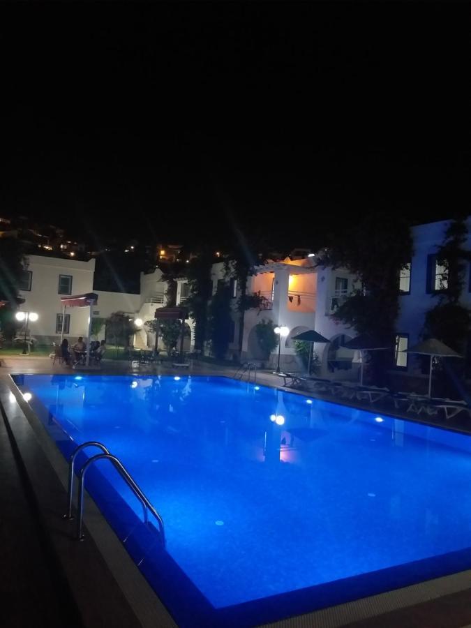 Paradise Apart Hotel Bitez Eksteriør billede
