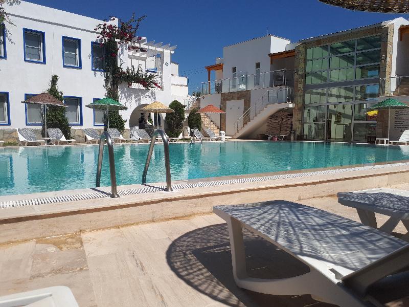 Paradise Apart Hotel Bitez Eksteriør billede
